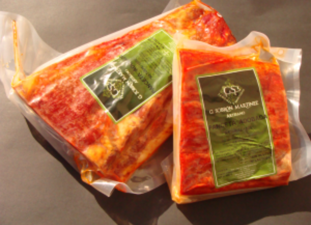 Panceta riojana adobada. pieza de 800 g aprox.